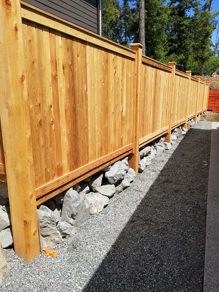 Cedar Panel 6x6 Posts Side Yard